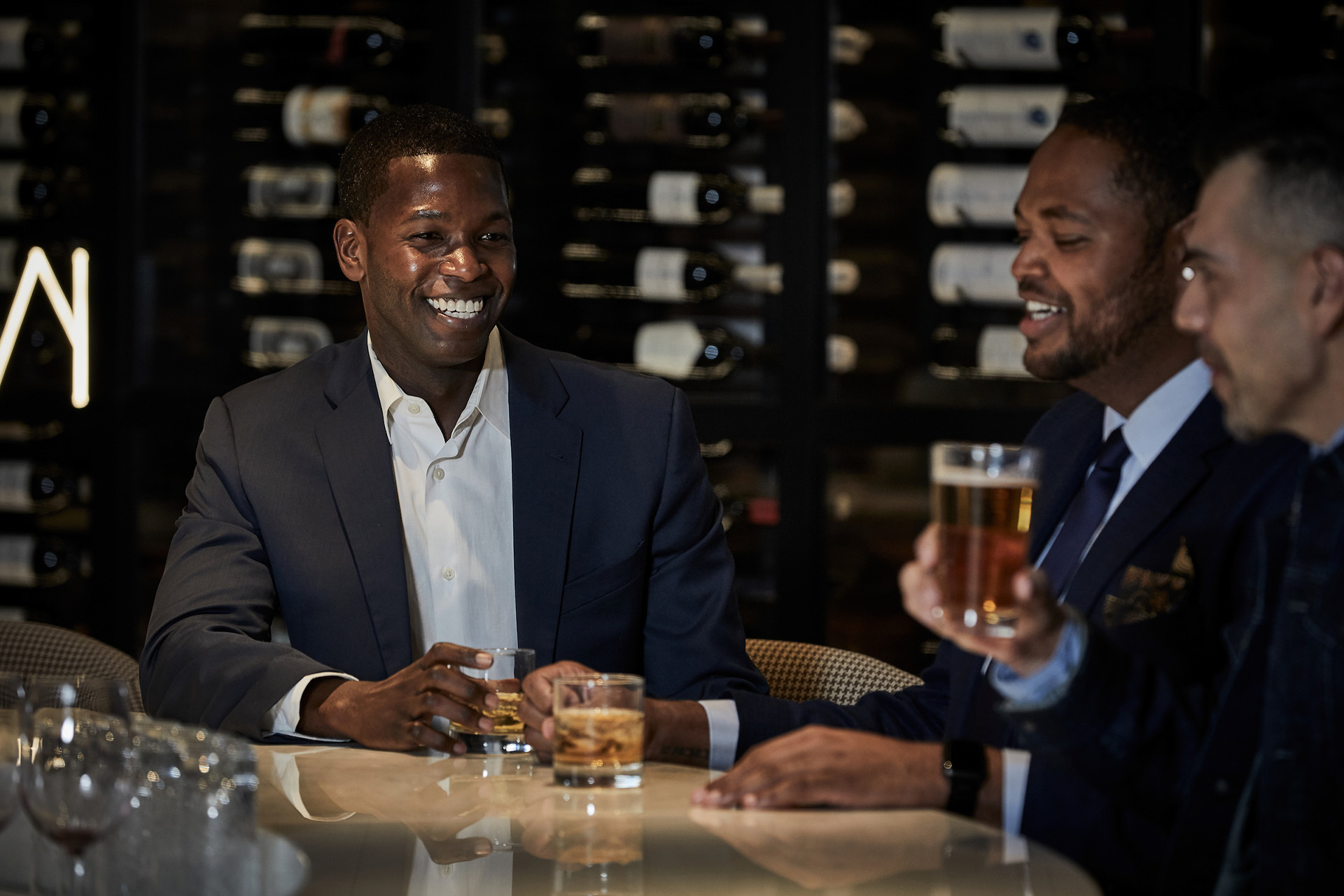 The Metropolitan - Members in the Bar