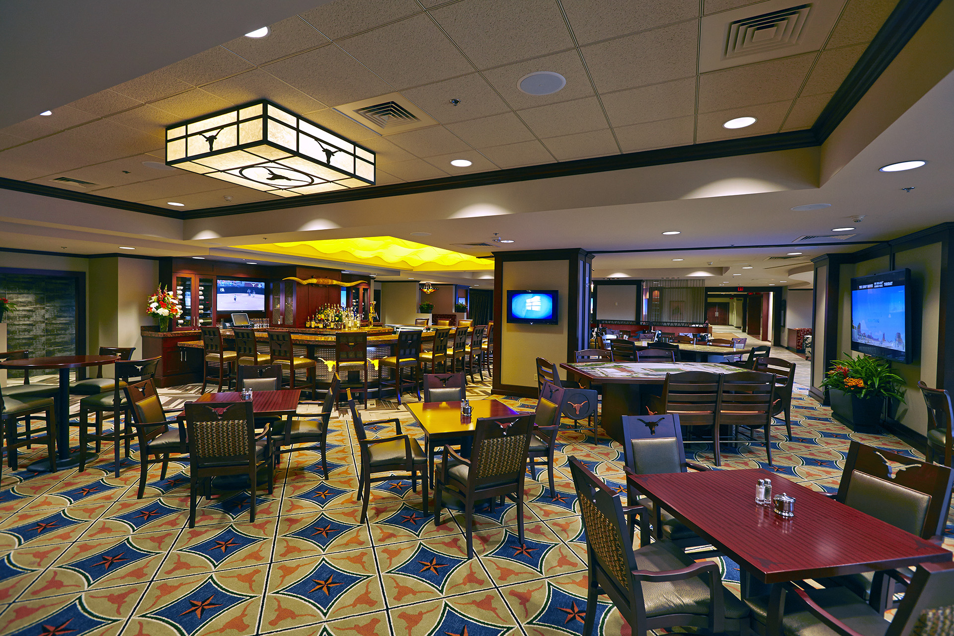 The University of Texas Club - Grill